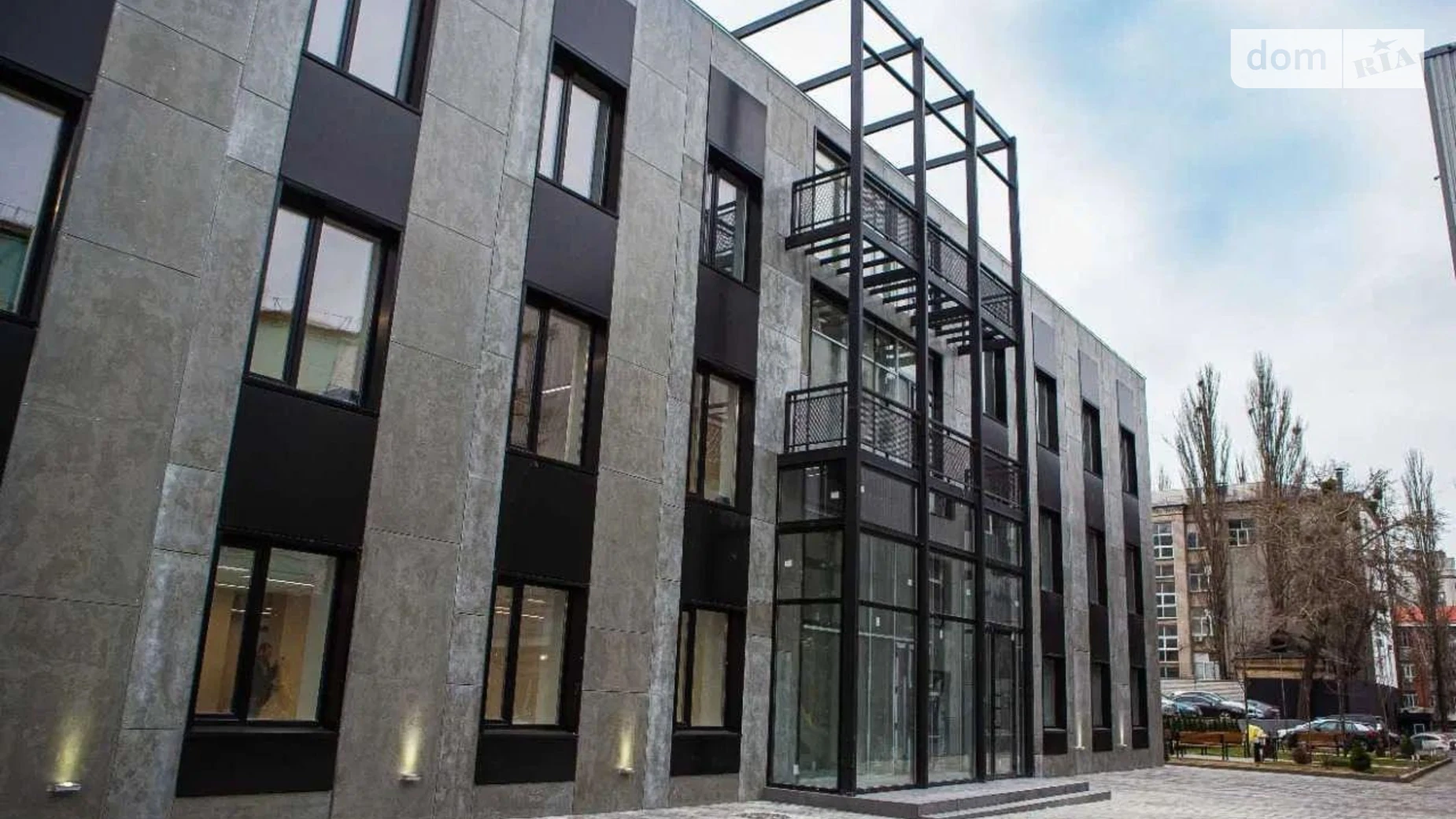 Продается офис 1300 кв. м в бизнес-центре, цена: 2000000 $ - фото 2