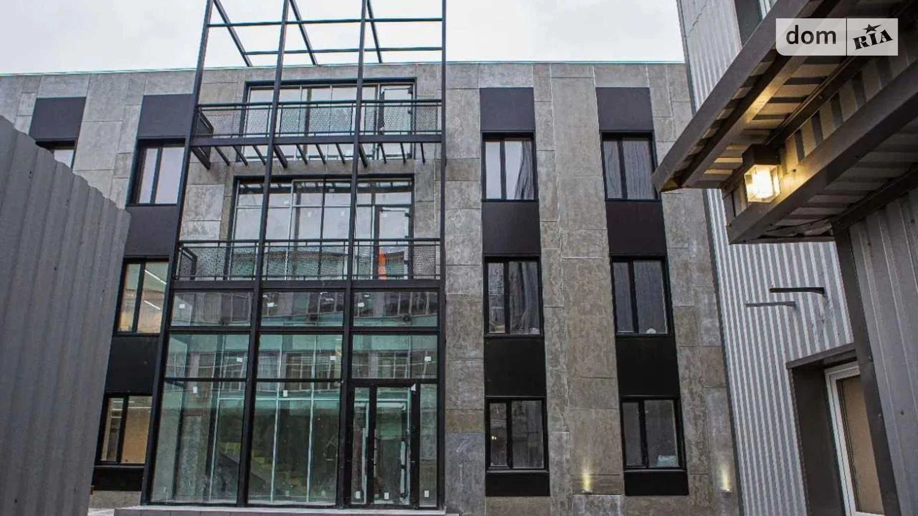 Продается офис 1300 кв. м в бизнес-центре, цена: 2000000 $ - фото 3