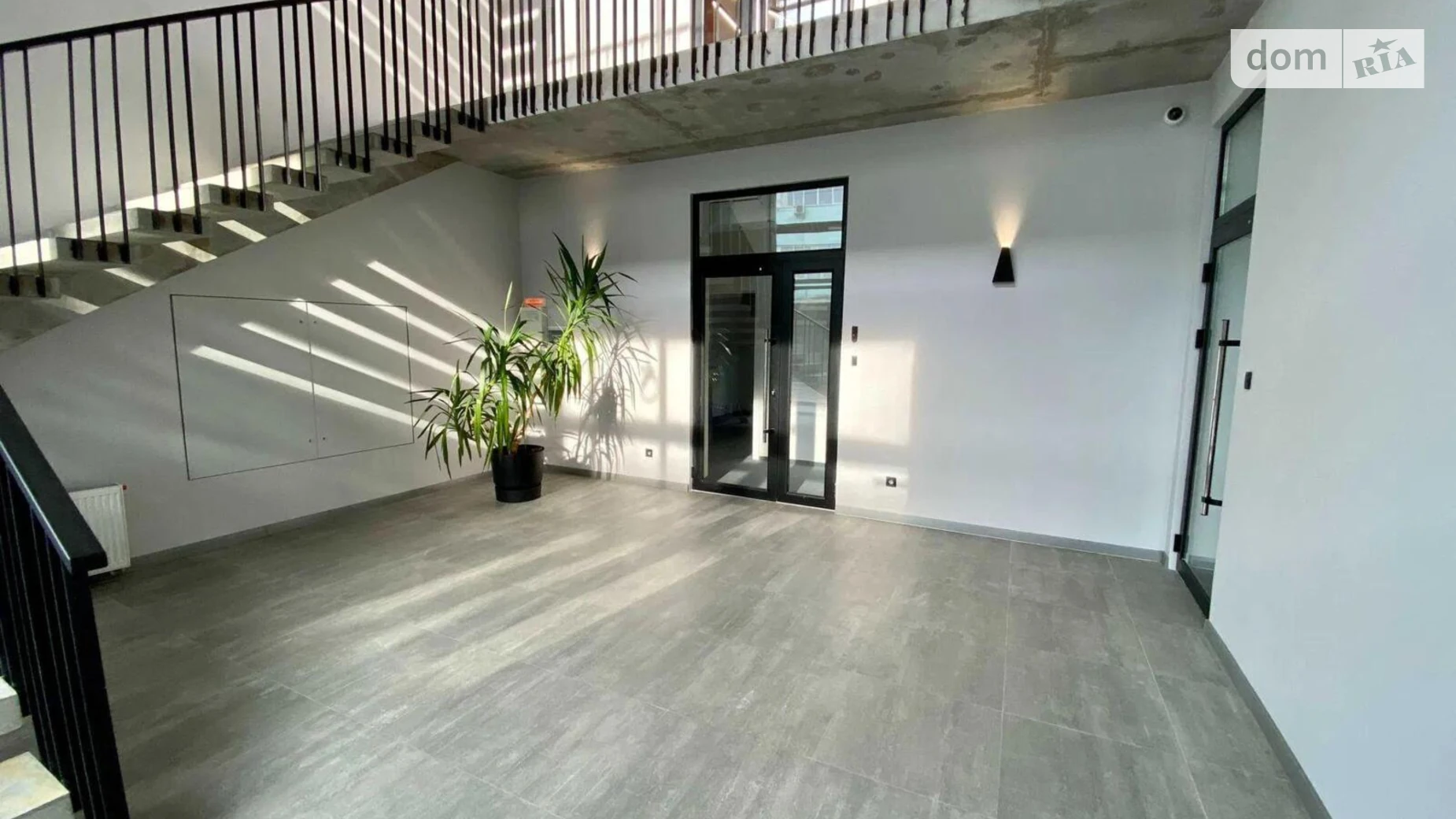 Продается офис 1300 кв. м в бизнес-центре, цена: 2000000 $ - фото 4