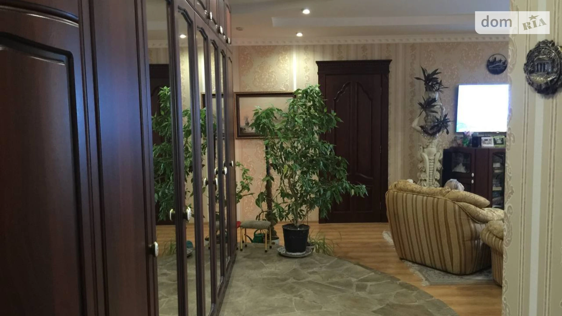 Продается 3-комнатная квартира 140.7 кв. м в Николаеве, бул. Бугский, 1Б/1 - фото 2