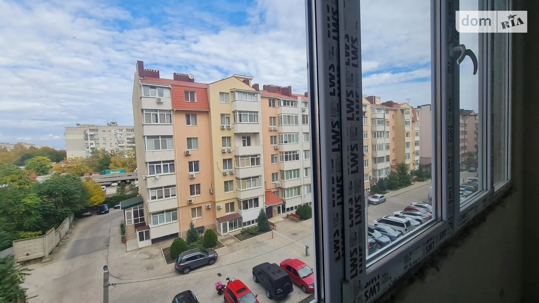 Продається 2-кімнатна квартира 60 кв. м у Чорноморську, вул. Парусна, 1Т - фото 2