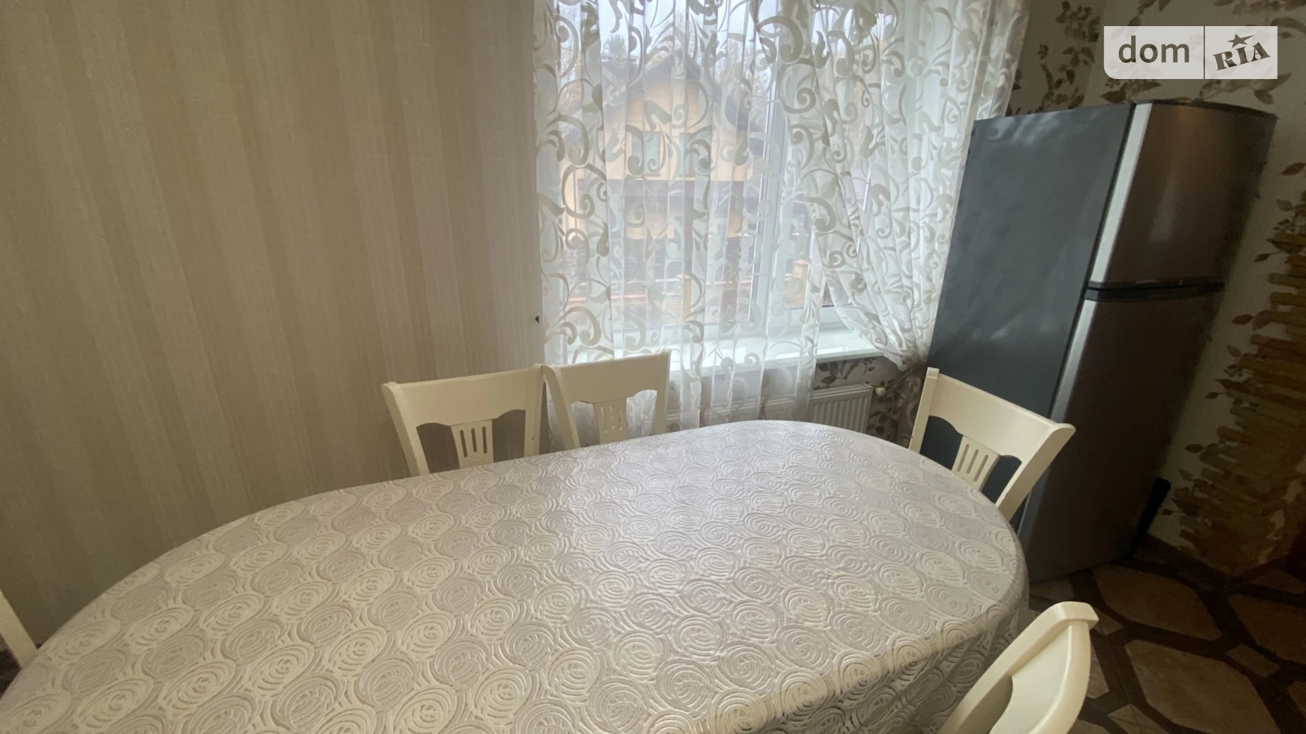 Продается дом на 2 этажа 200 кв. м с бассейном, цена: 230000 $ - фото 3