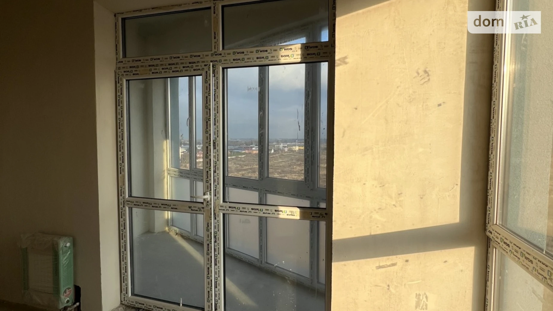 Продается 2-комнатная квартира 68.8 кв. м в Ровно, ул. Студенческая, 18 - фото 2