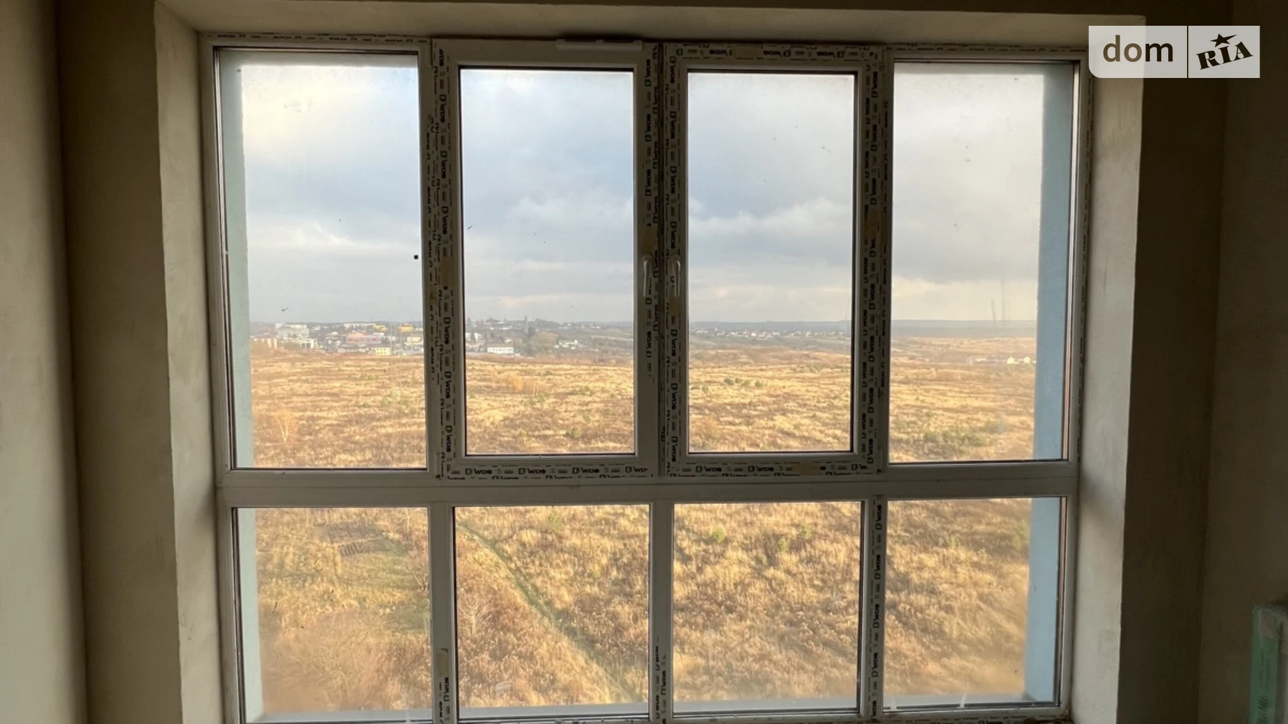 Продается 2-комнатная квартира 68.8 кв. м в Ровно, ул. Студенческая, 18 - фото 4