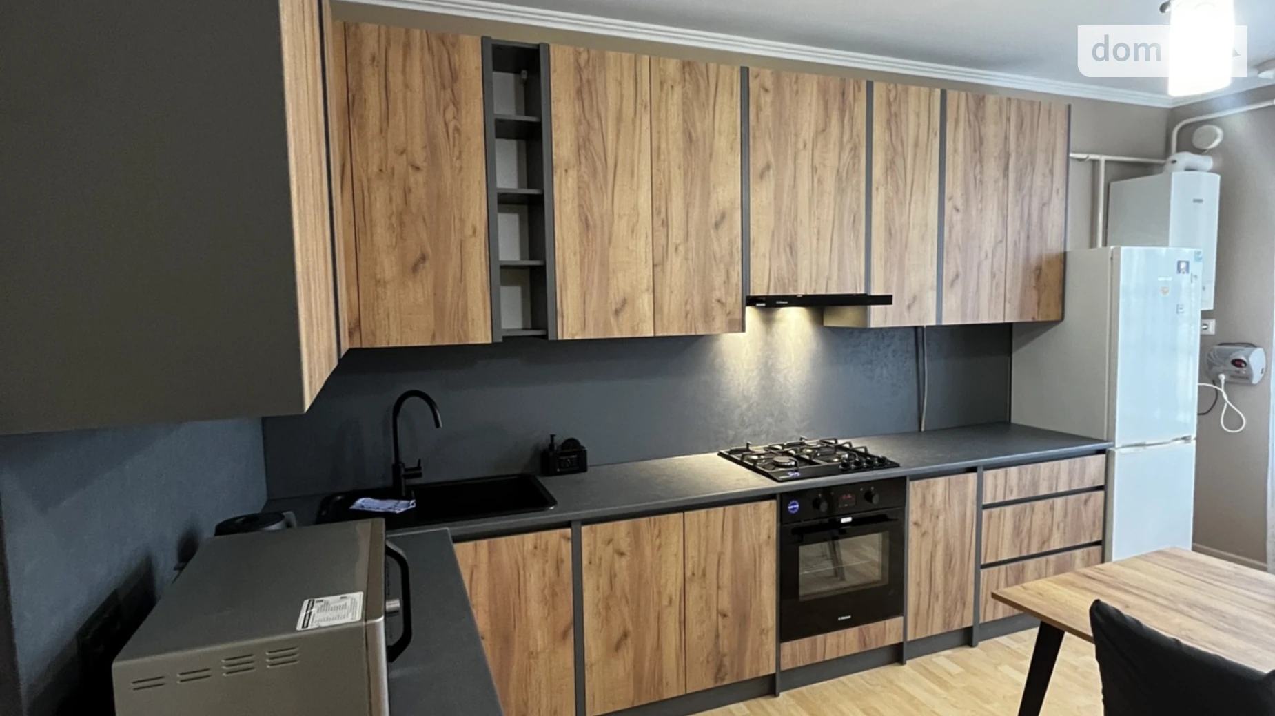 1-комнатная квартира 51 кв. м в Луцке, ул. Ровенская - фото 4