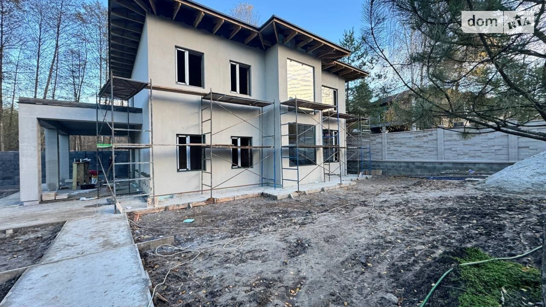 Продается дом на 2 этажа 210 кв. м с камином, цена: 317000 $ - фото 3