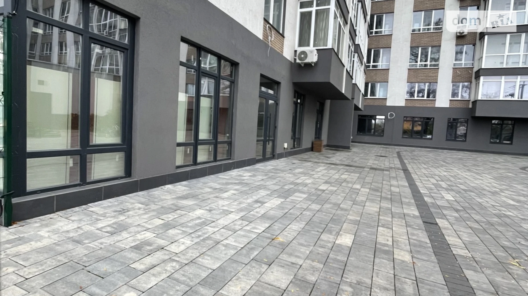 Продається 1-кімнатна квартира 67.9 кв. м у Одесі, вул. Профспілкова, 9 - фото 2