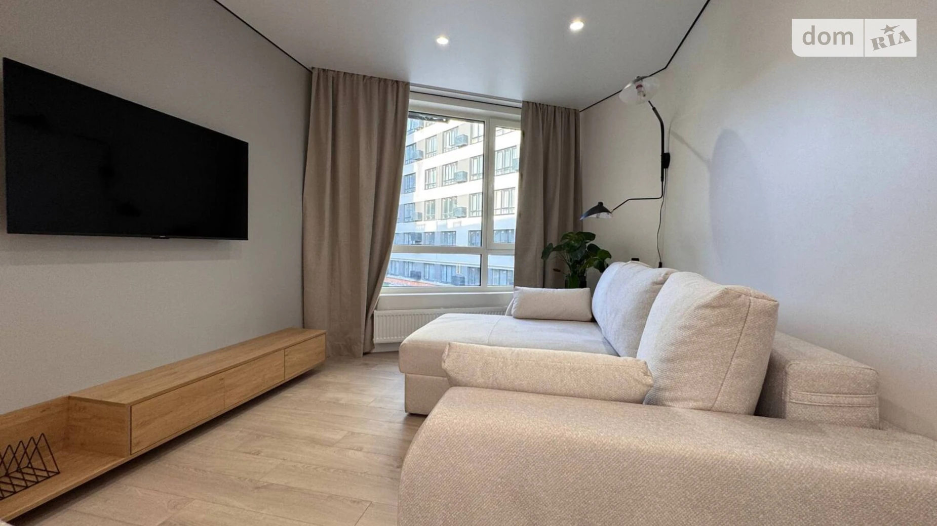 Сдается в аренду 1-комнатная квартира 57.2 кв. м в Львове, ул. Замарстиновская, 170Б - фото 3