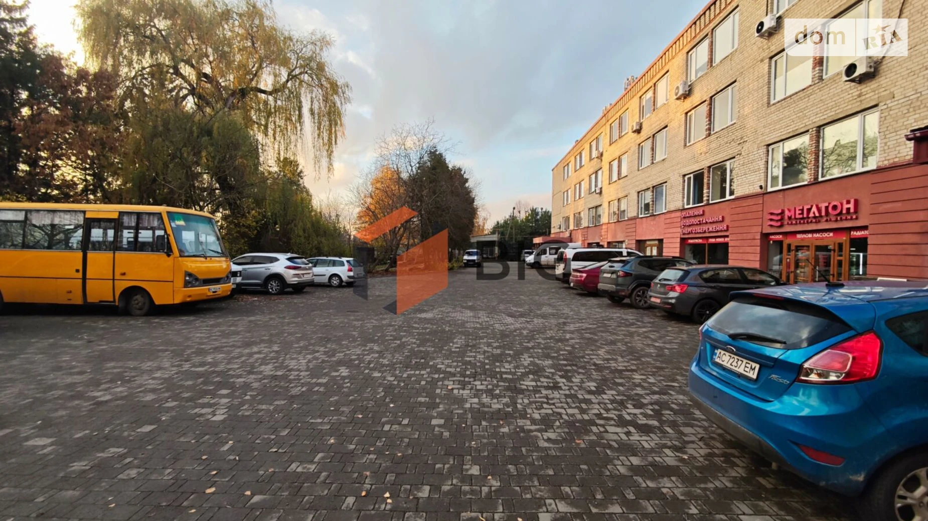 Сдается в аренду офис 70 кв. м в бизнес-центре, цена: 150 грн - фото 3