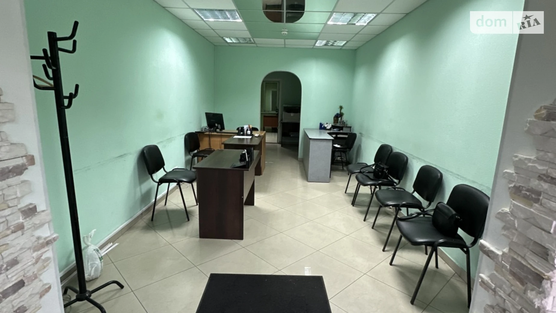 Сдается в аренду офис 64 кв. м в бизнес-центре, цена: 14000 грн - фото 4