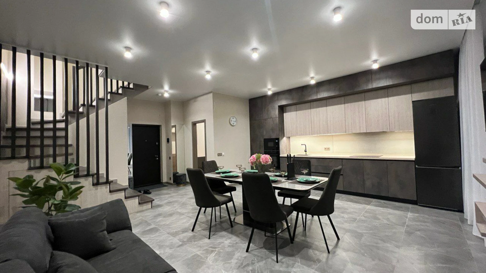 Продается 3-комнатная квартира 130 кв. м в Киеве, наб. Днепровская, 18А - фото 2