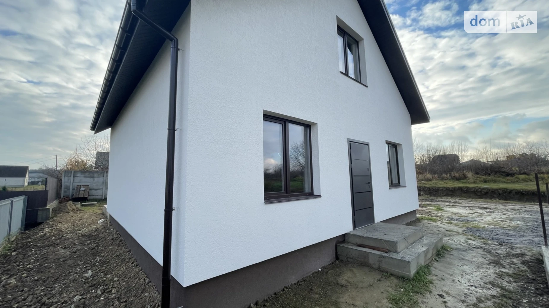 Продается дом на 2 этажа 105 кв. м с садом, цена: 60000 $ - фото 2