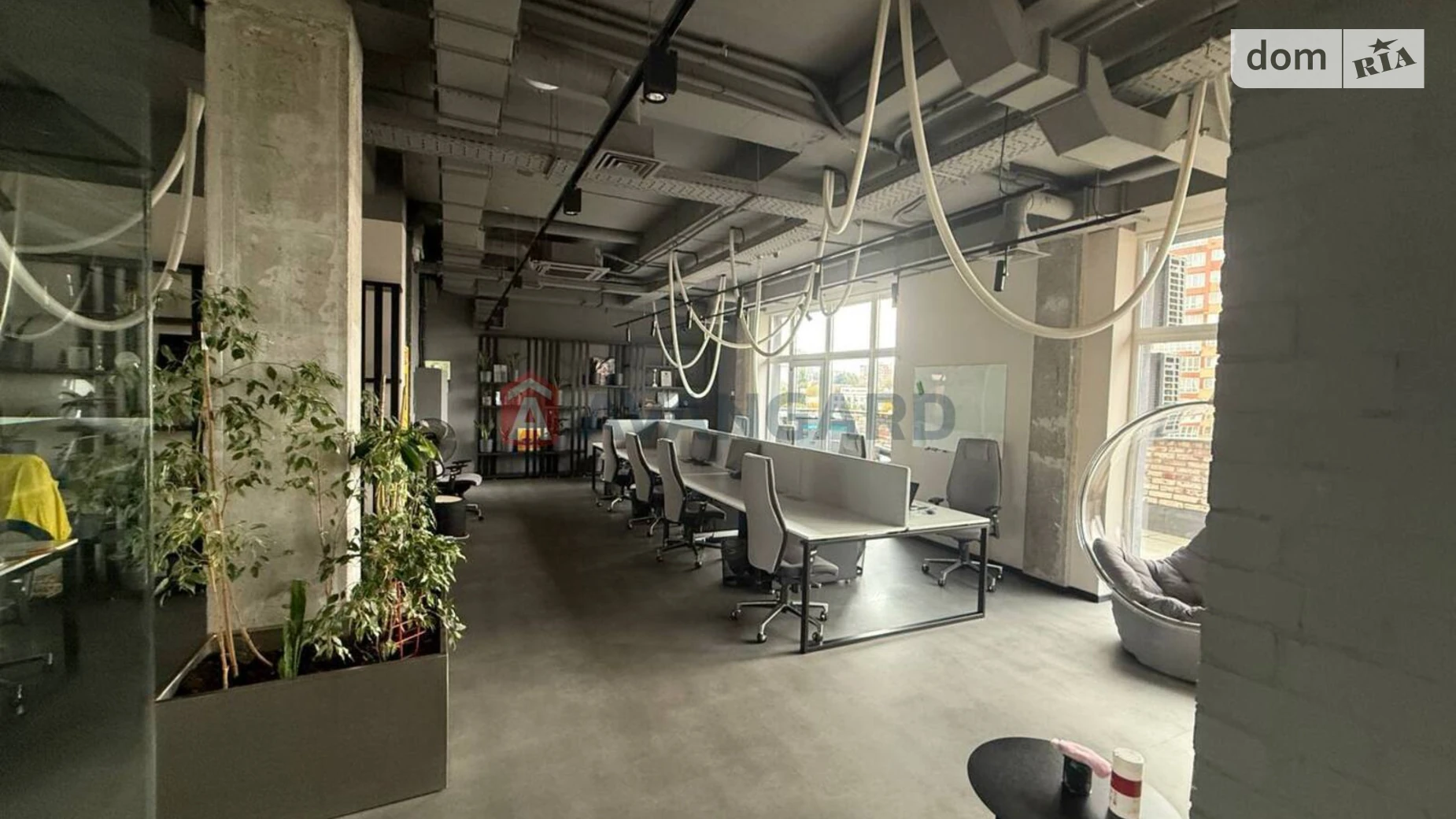 Сдается в аренду офис 421 кв. м в бизнес-центре, цена: 5894 $ - фото 2