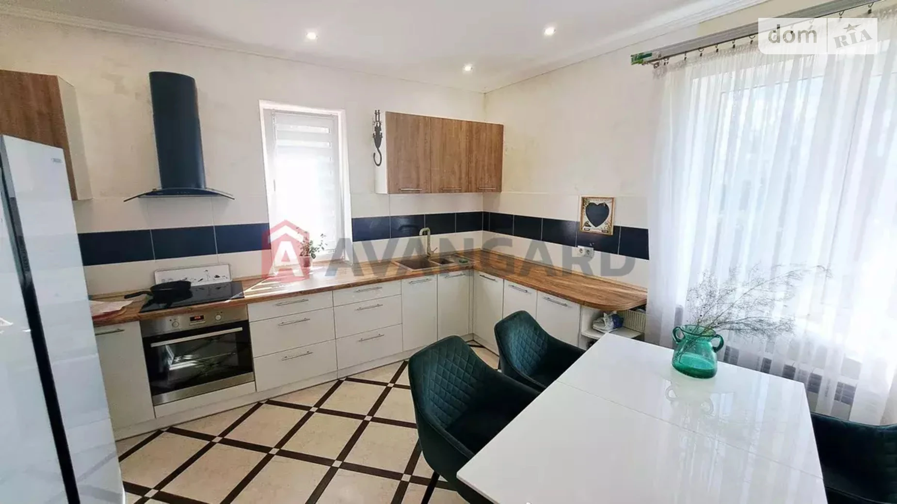 Продается одноэтажный дом 100 кв. м с беседкой, цена: 125000 $ - фото 5