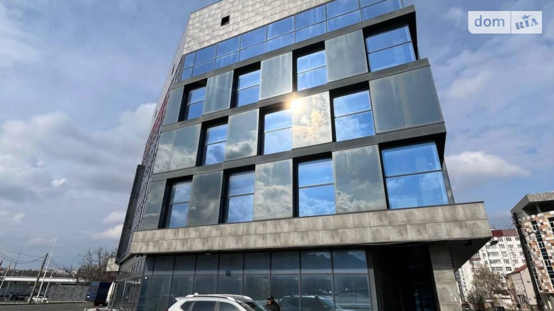 Сдается в аренду объект сферы услуг 900 кв. м в 5-этажном здании, цена: 5600 $ - фото 2