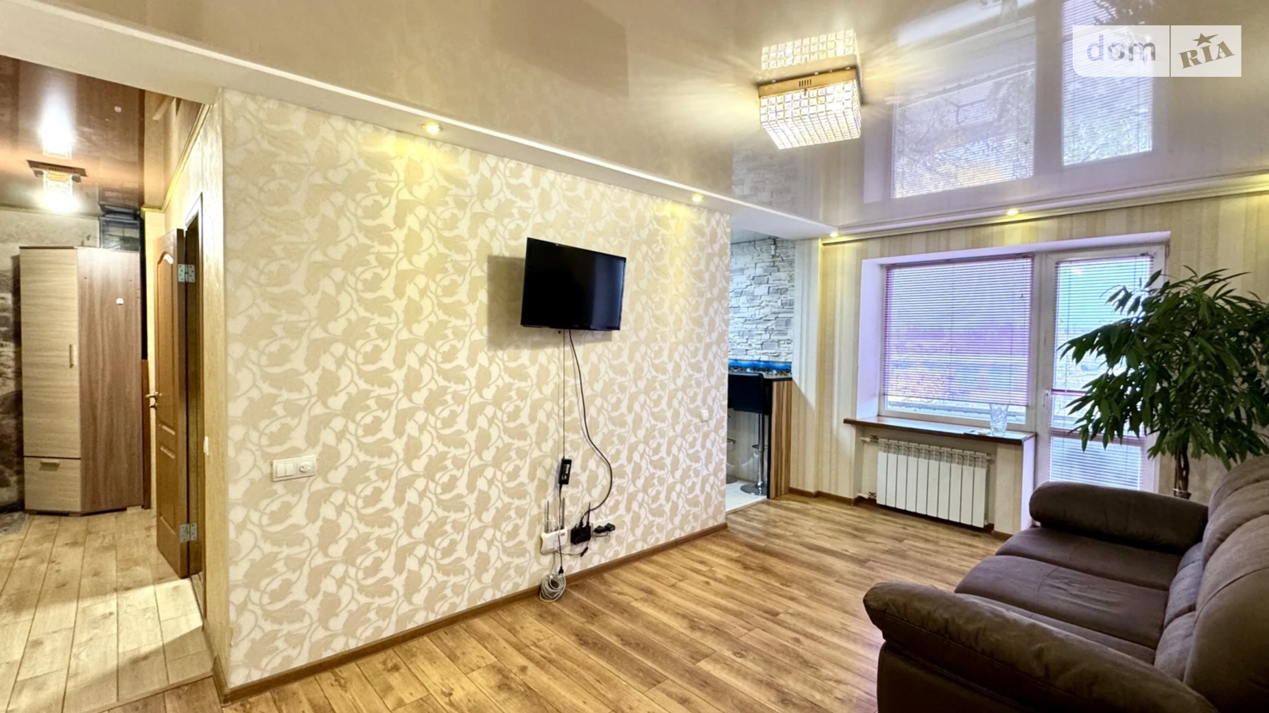 Продается 2-комнатная квартира 44 кв. м в, цена: 29500 $ - фото 2