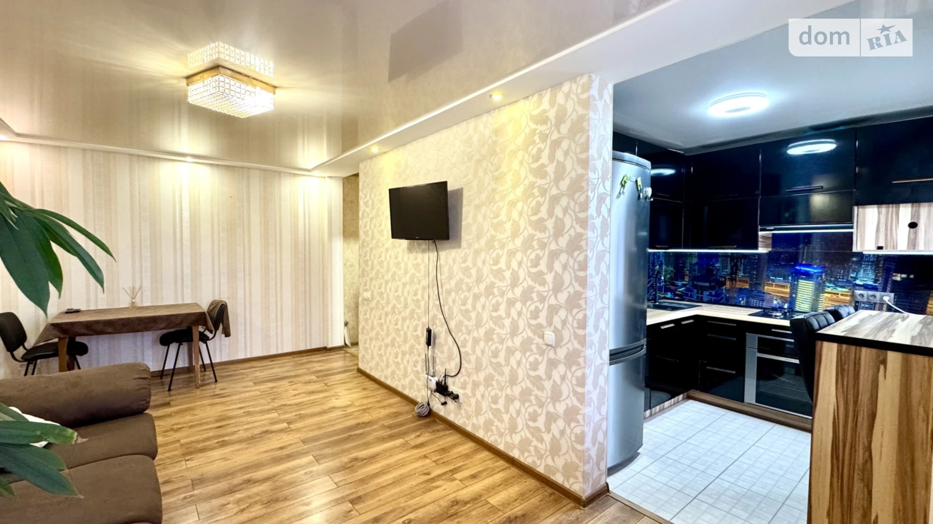Продается 2-комнатная квартира 44 кв. м в, цена: 29500 $ - фото 4