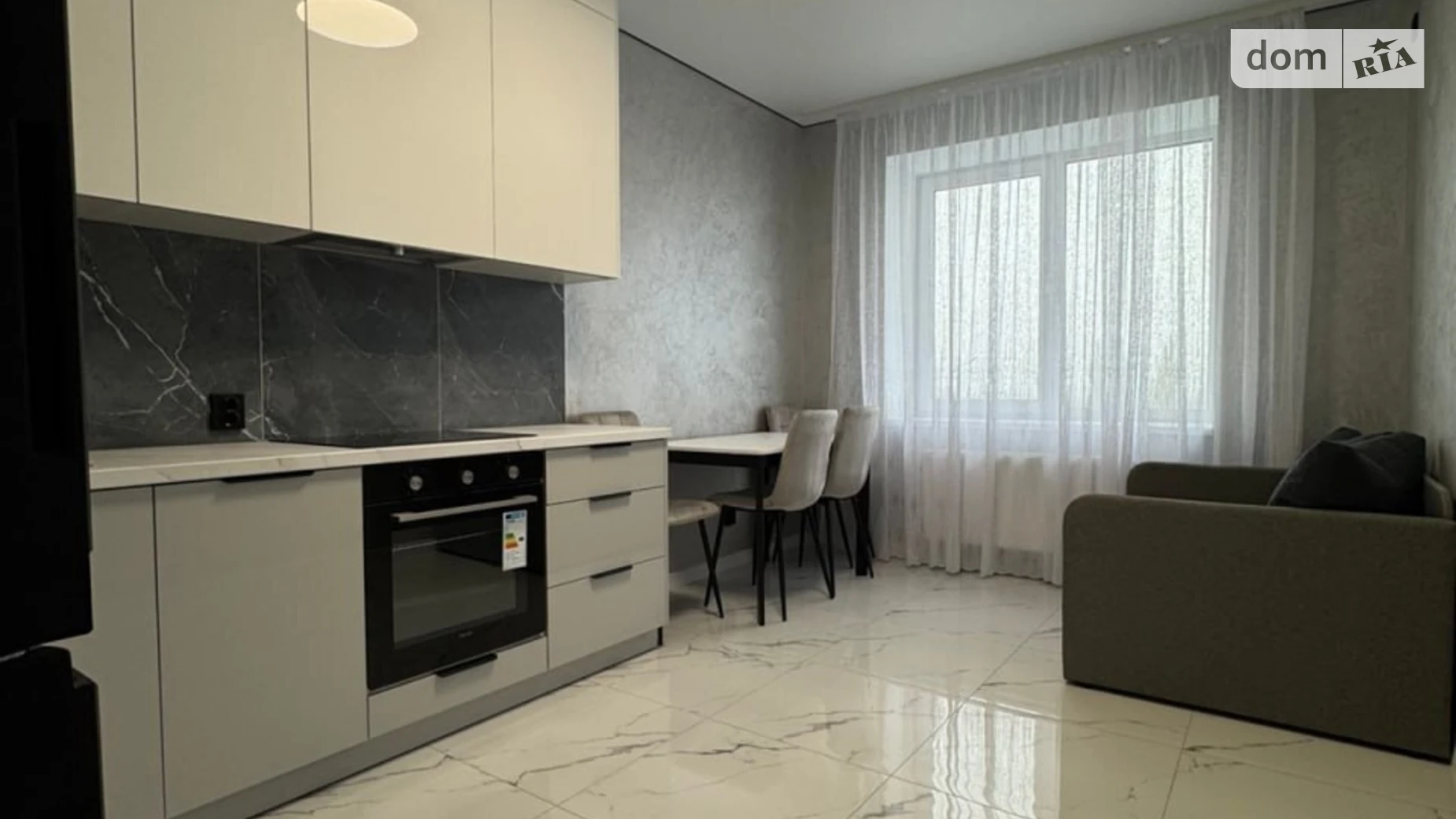 Сдается в аренду 1-комнатная квартира 42 кв. м в Ровно, ул. Соборная - фото 2