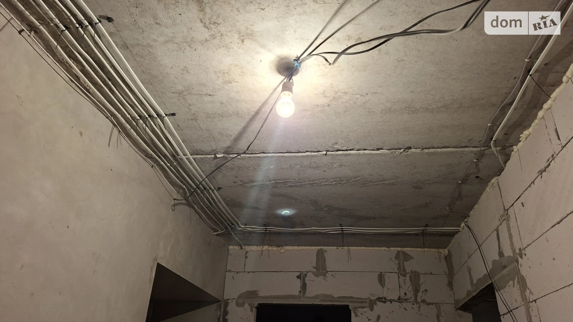 Продається 1-кімнатна квартира 49 кв. м у Петрикові, вул. Шептицького - фото 2