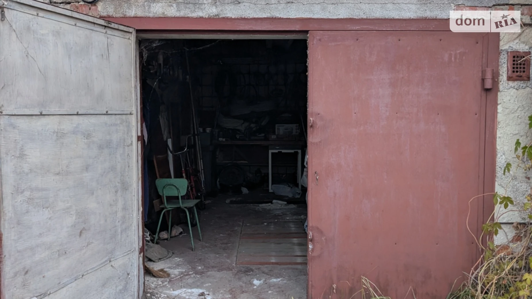 Сдается в аренду место в гаражном кооперативе под легковое авто на 17 кв. м, цена: 2900 грн - фото 3