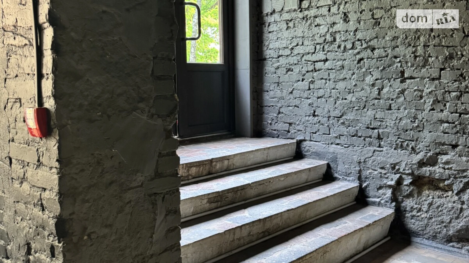 Сдается в аренду помещения свободного назначения 73.4 кв. м в 5-этажном здании, цена: 11000 грн - фото 4