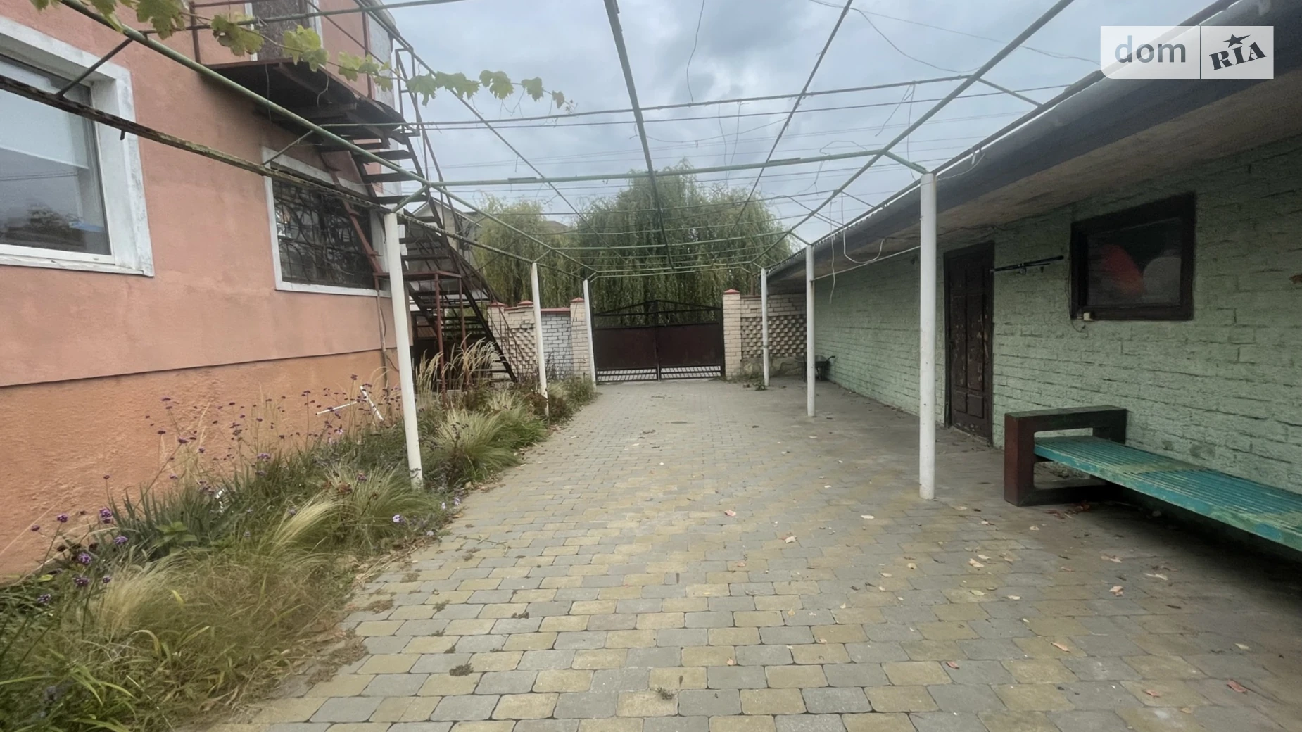 Продается дом на 2 этажа 299 кв. м с баней/сауной, цена: 90000 $ - фото 3