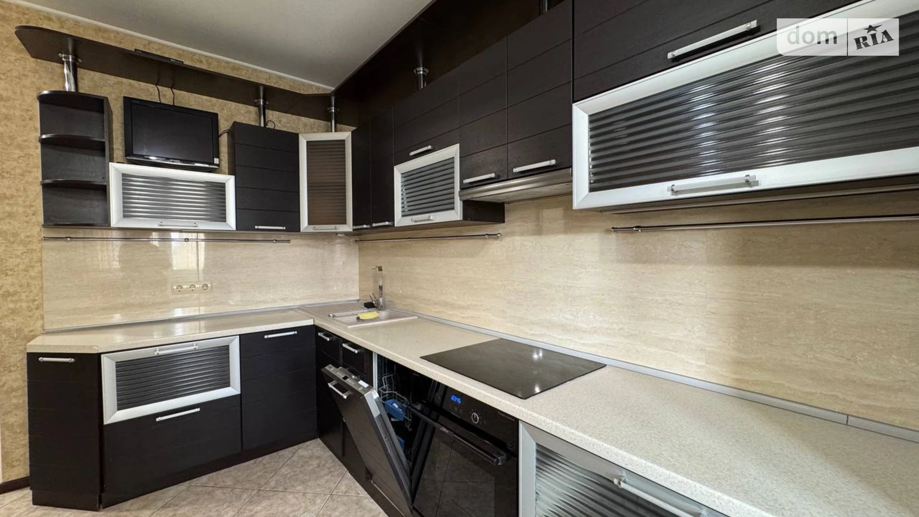 Сдается в аренду 2-комнатная квартира 70 кв. м в Ровно, ул. Казимира Любомирского(Лермонтова), 4А - фото 2