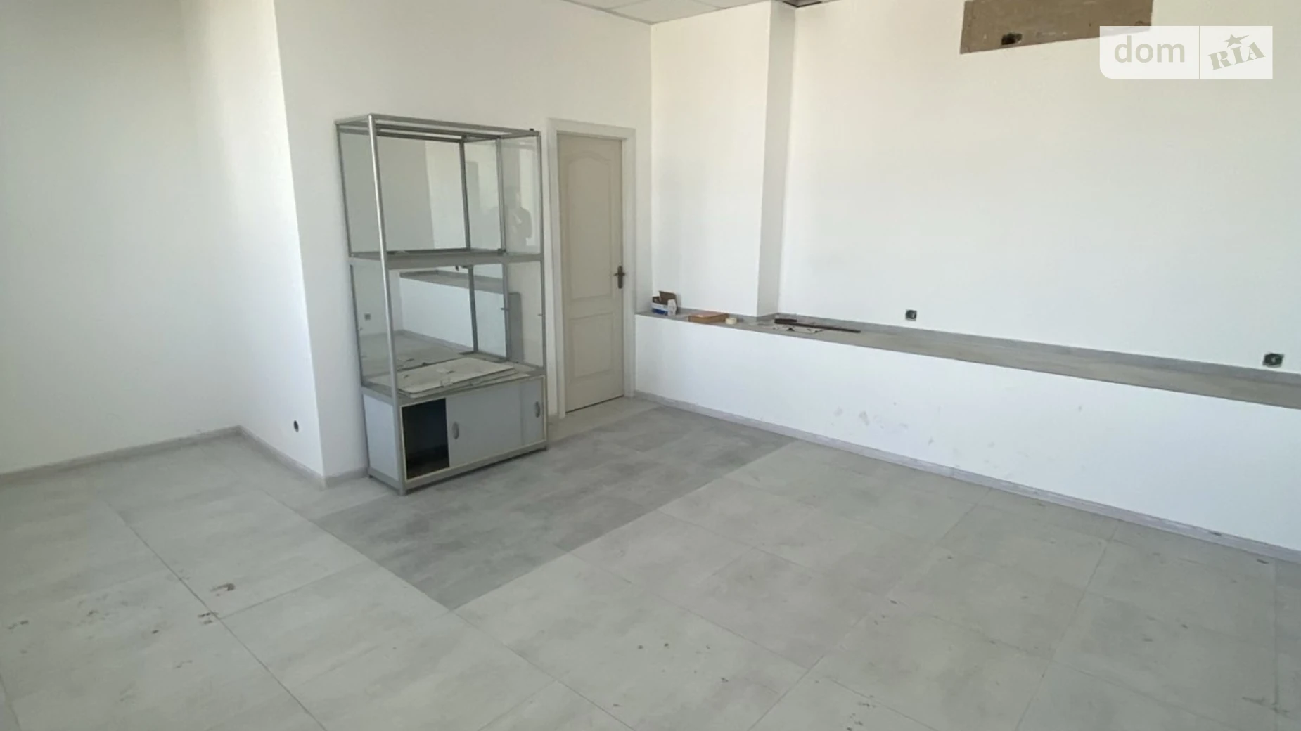 Сдается в аренду офис 45 кв. м в бизнес-центре, цена: 6000 грн - фото 2