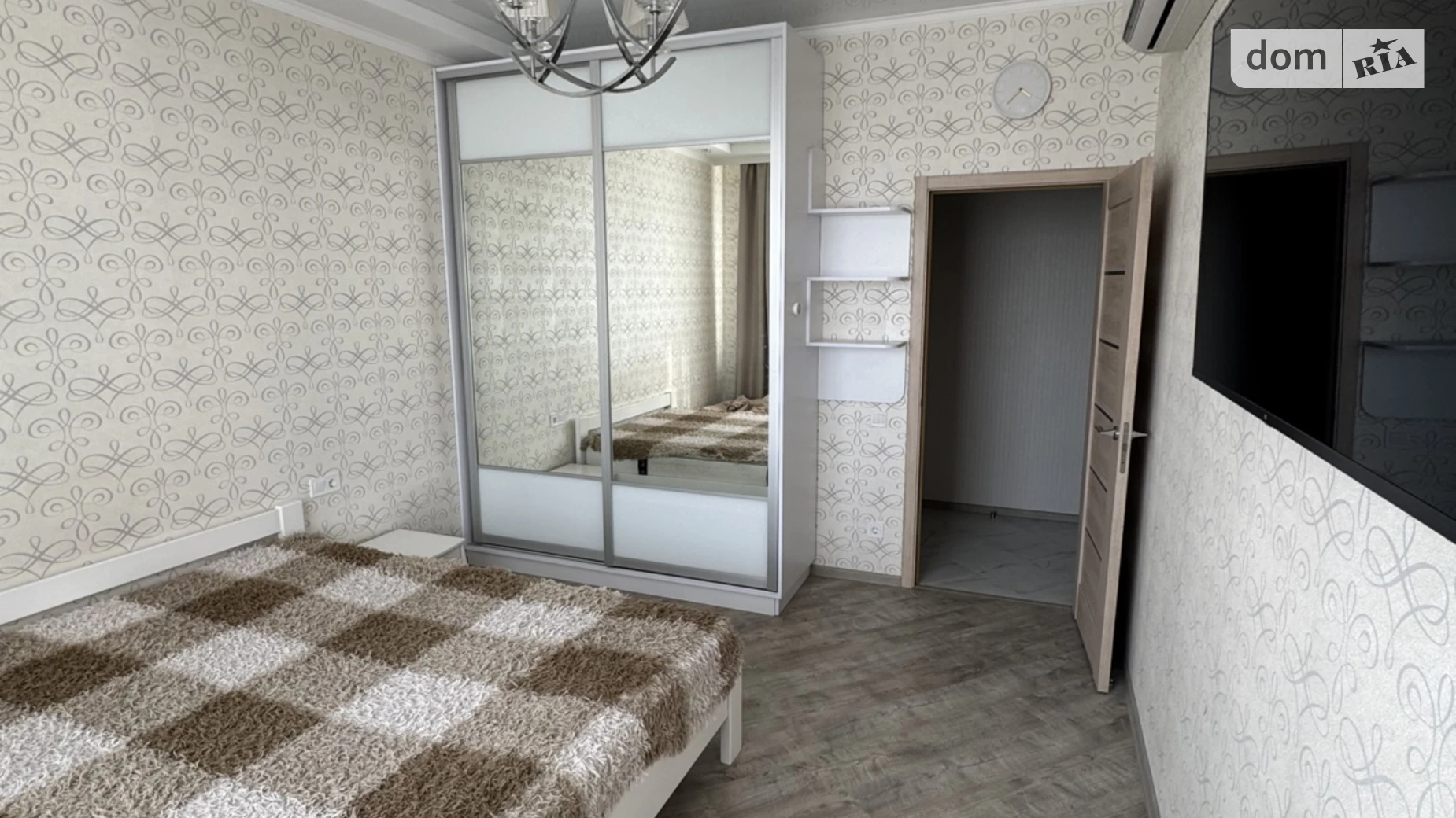 Продається 1-кімнатна квартира 42 кв. м у Одесі, вул. Середньофонтанська, 35 корпус 3 - фото 2