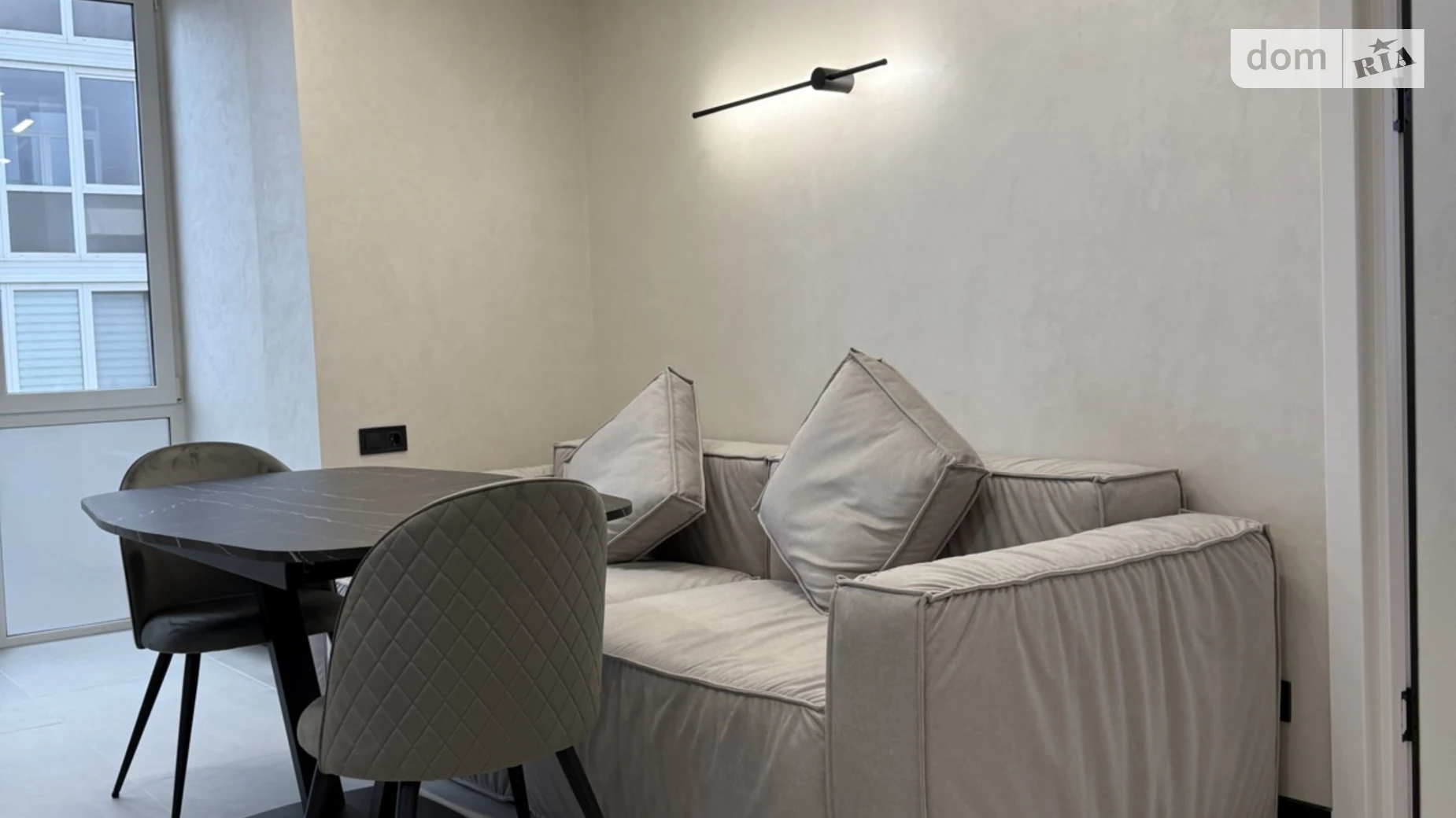 Продается 2-комнатная квартира 66.2 кв. м в Ирпене, цена: 145000 $ - фото 2