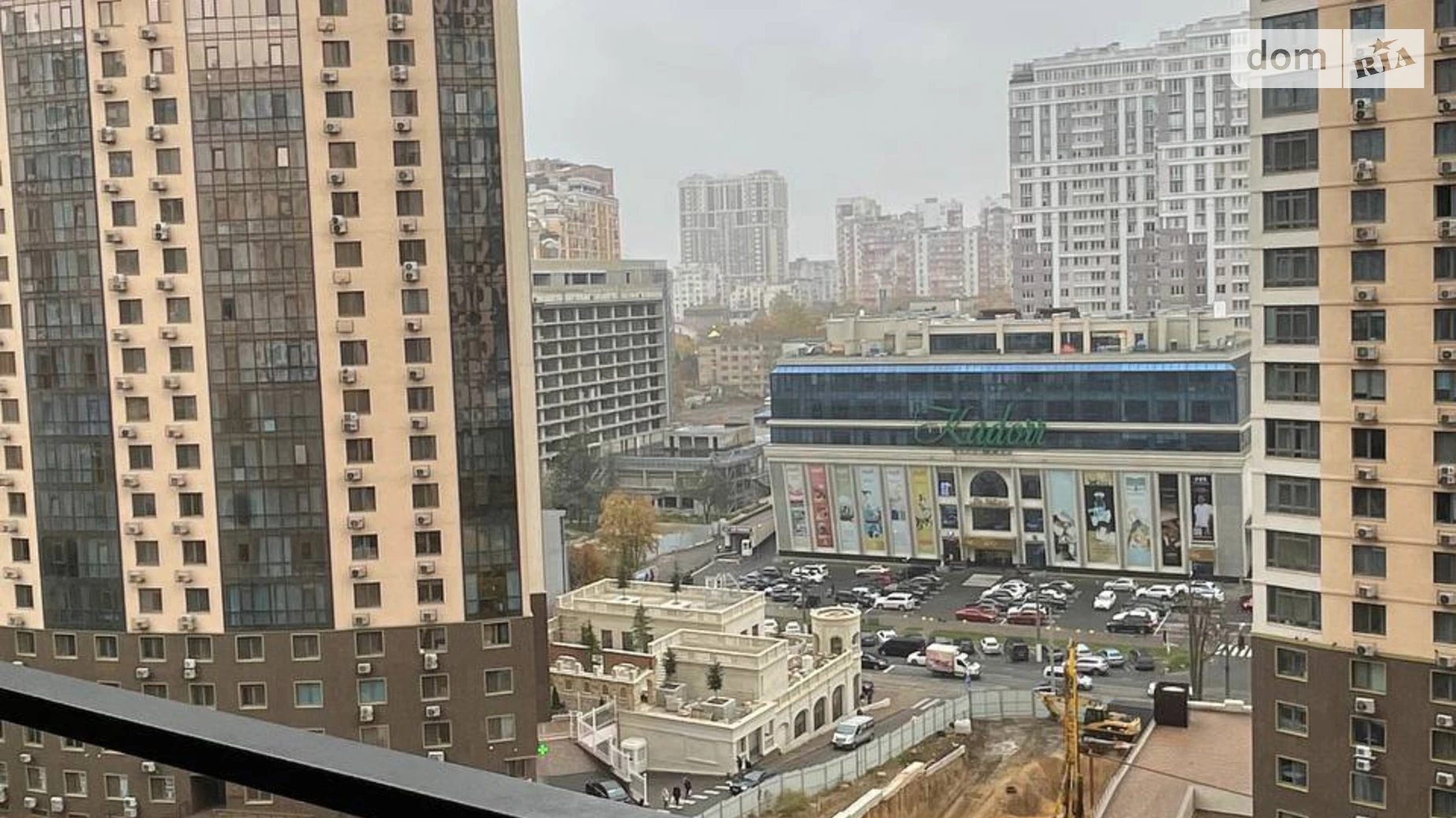 Продается 1-комнатная квартира 42 кв. м в Одессе, ул. Генуэзская, 1/1 - фото 2