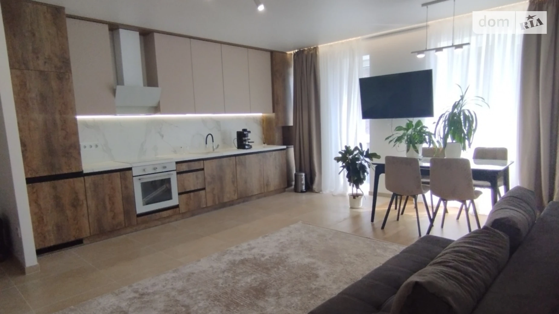 Продается 2-комнатная квартира 59 кв. м в Ужгороде, ул. Тлехаса, 19 - фото 2