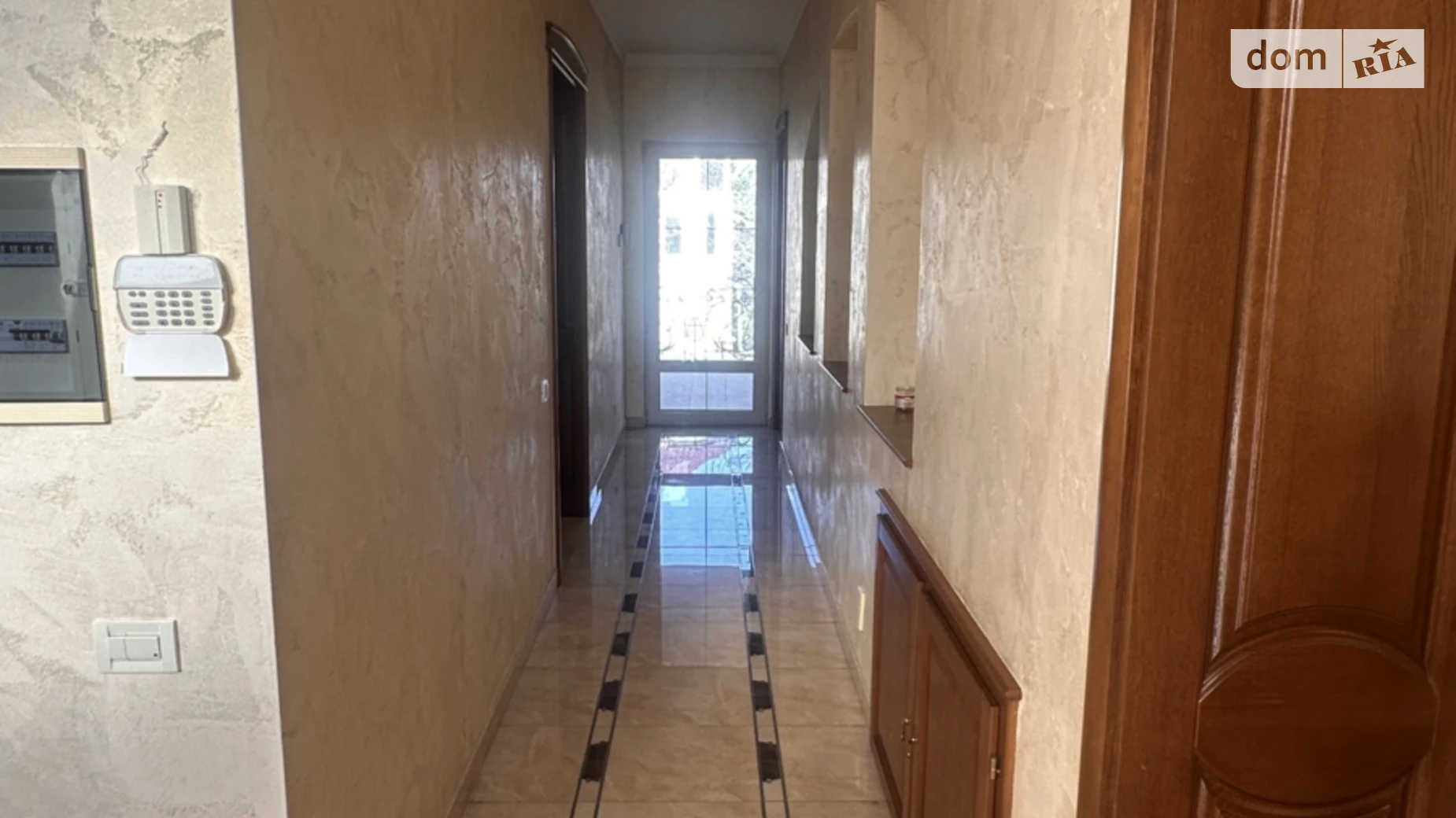 Продается дом на 3 этажа 400 кв. м с беседкой, цена: 350000 $ - фото 3