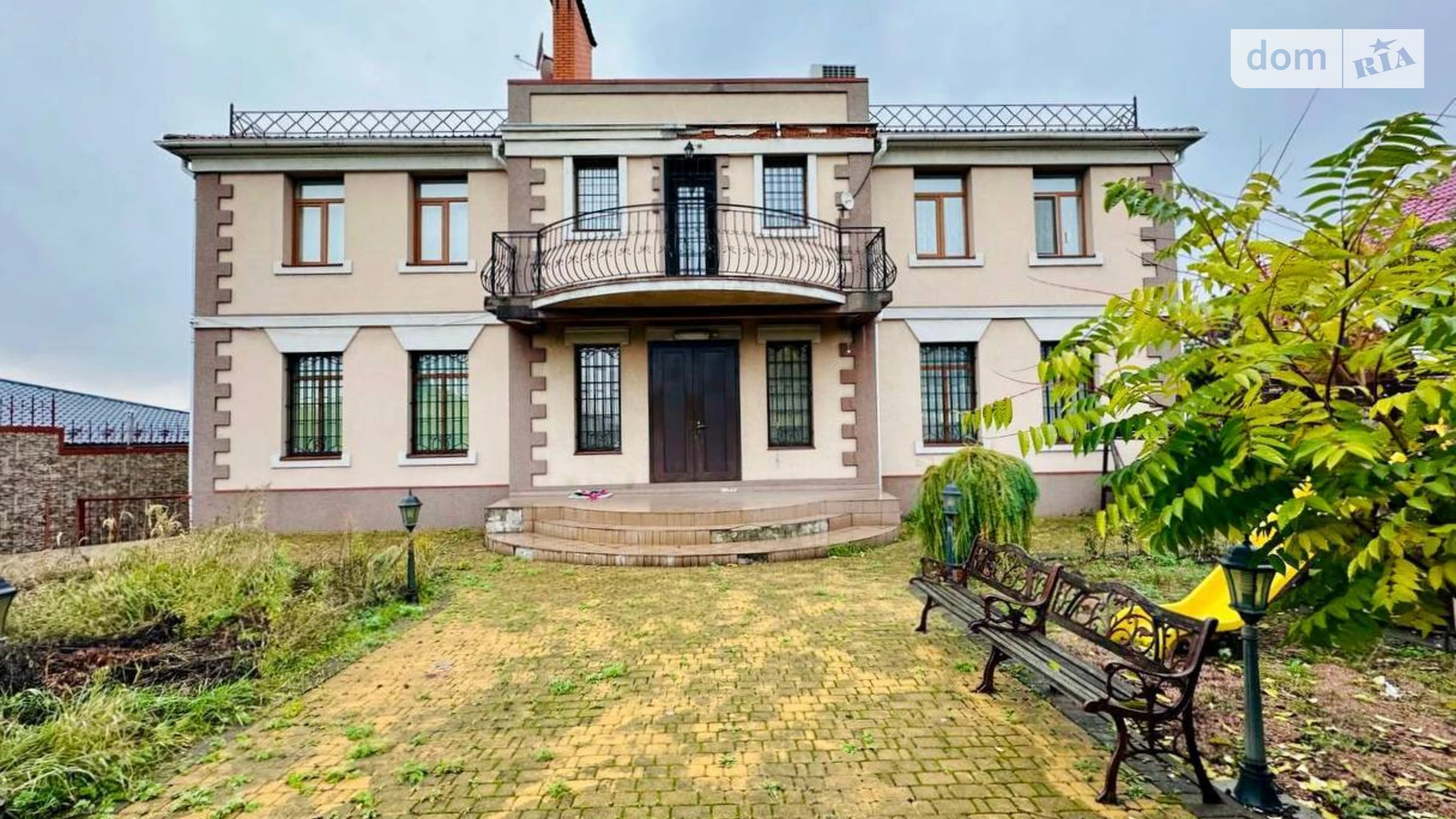 Продается дом на 3 этажа 640 кв. м с камином, цена: 237000 $ - фото 2