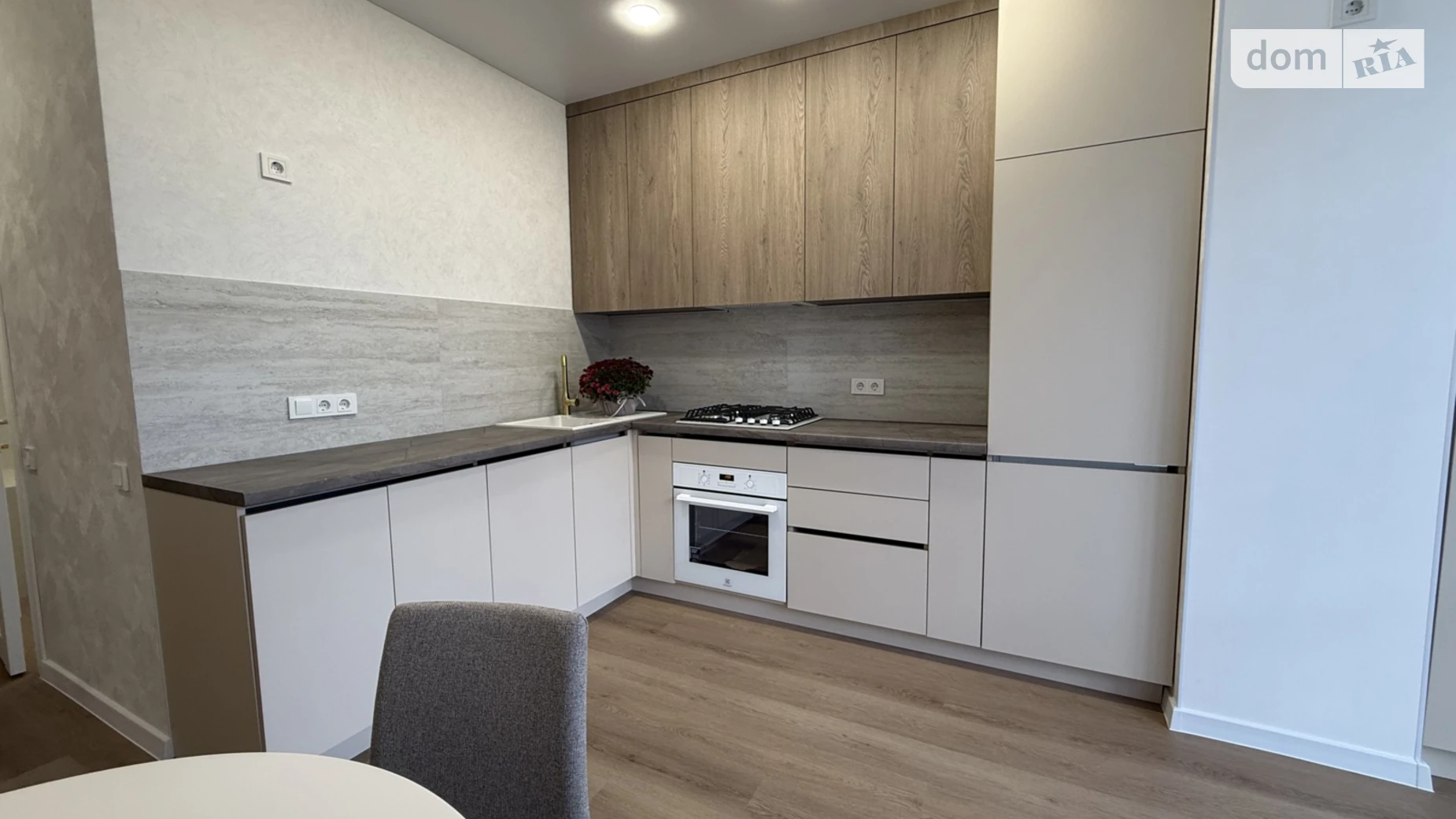 Продается 2-комнатная квартира 65.4 кв. м в Хмельницком, ул. Панаса Мирного, 16/4 - фото 2