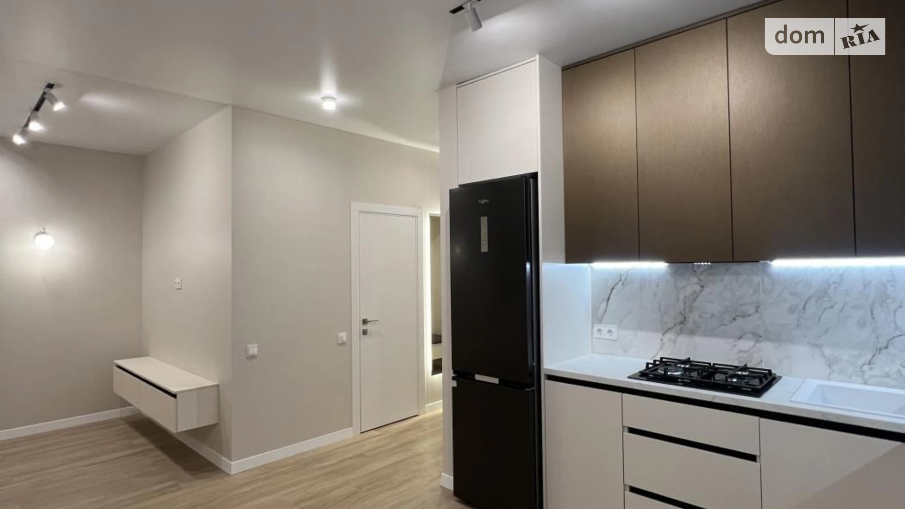 Продается дом на 2 этажа 100 кв. м с садом, цена: 127000 $ - фото 2