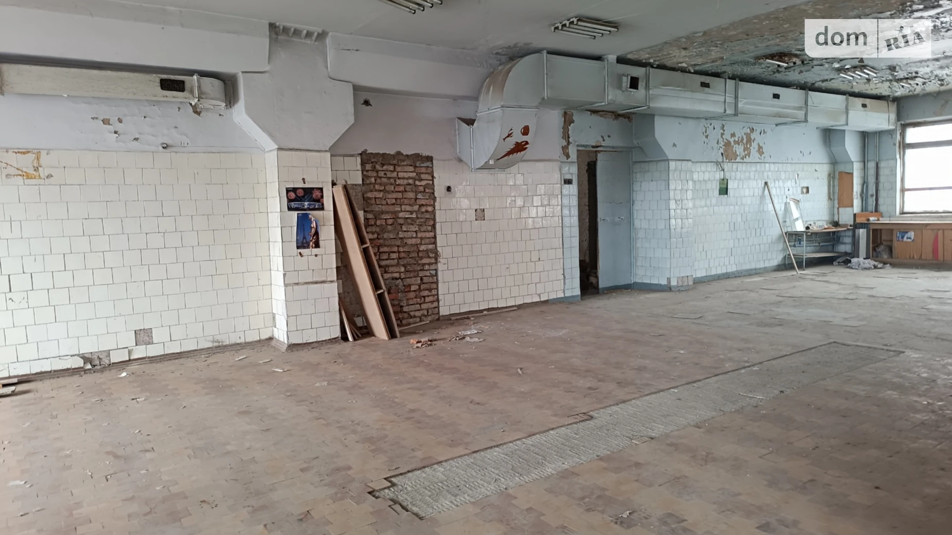 Продається об'єкт сфери послуг 609 кв. м в 5-поверховій будівлі, цена: 18259 $ - фото 4