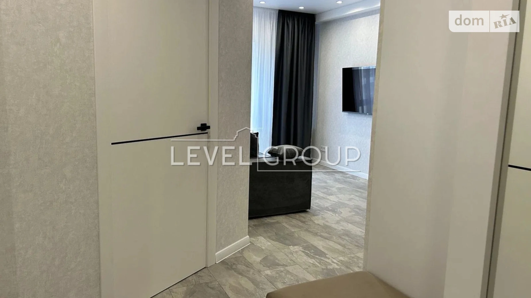 Продается 1-комнатная квартира 41 кв. м в Киеве, ул. Михаила Максимовича, 24В - фото 2