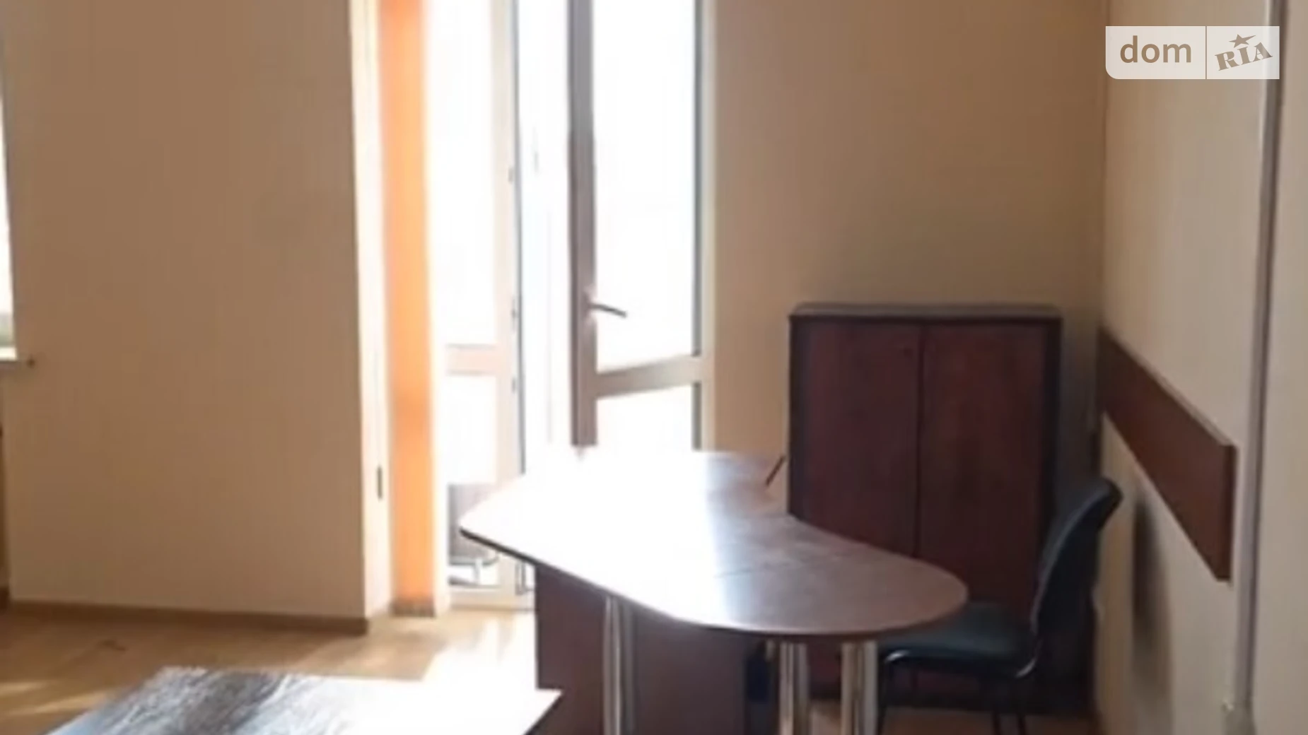 Сдается в аренду офис 70 кв. м в бизнес-центре, цена: 490 $ - фото 5