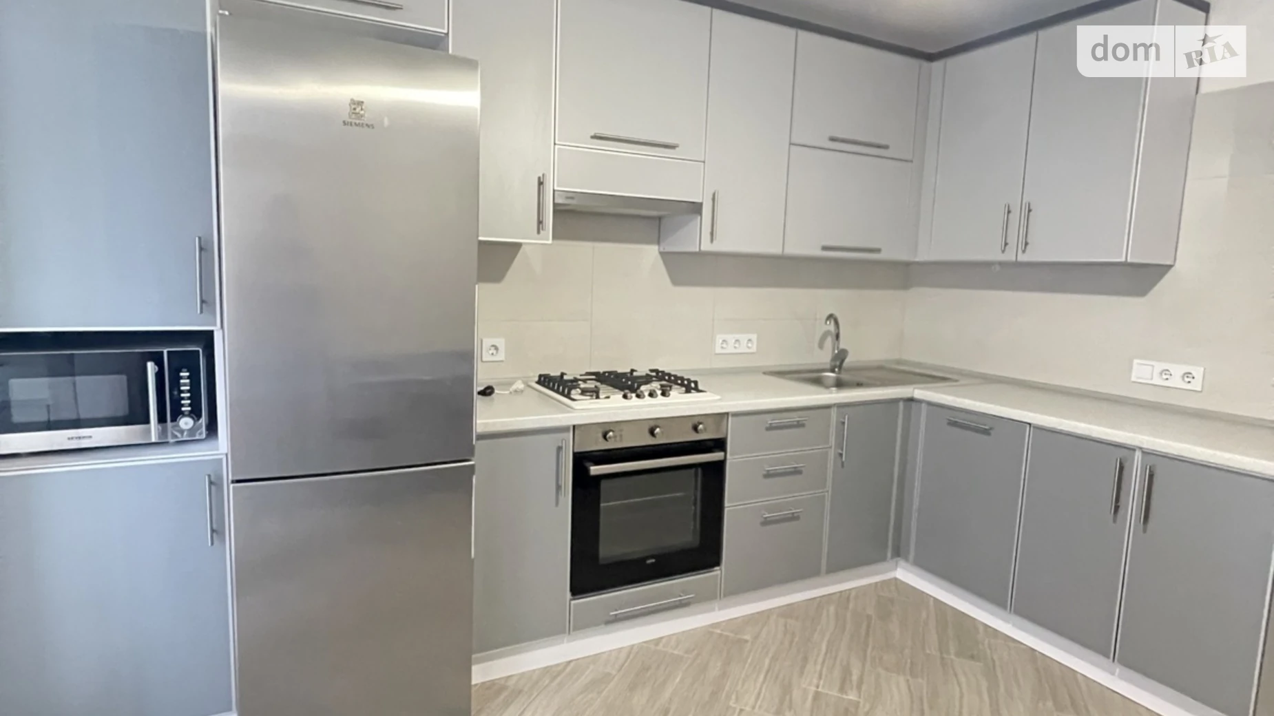 1-комнатная квартира 50 кв. м в Тернополе, ул. Репина, 83Д - фото 4