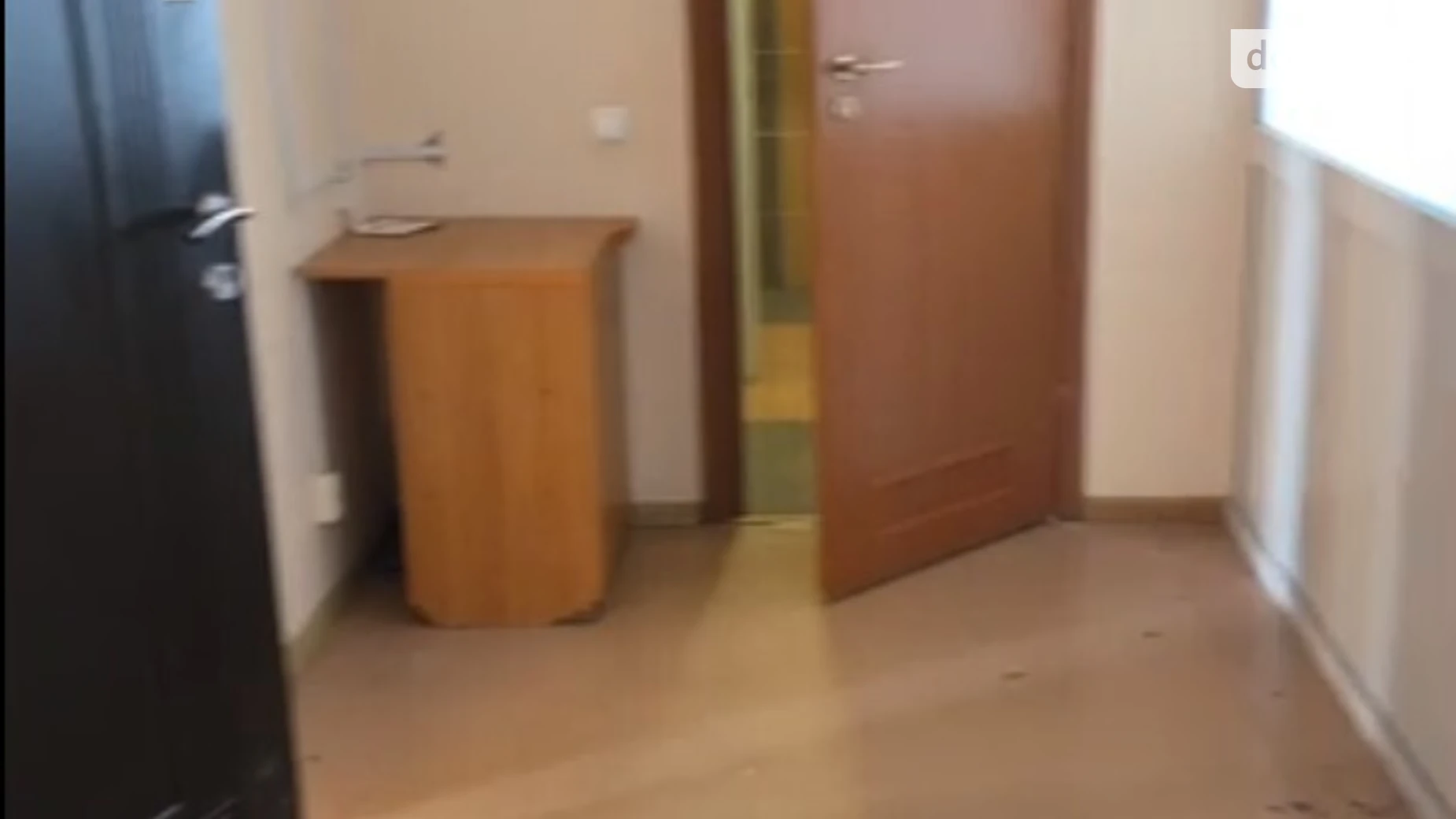 Сдается в аренду офис 80 кв. м в бизнес-центре, цена: 560 $ - фото 2