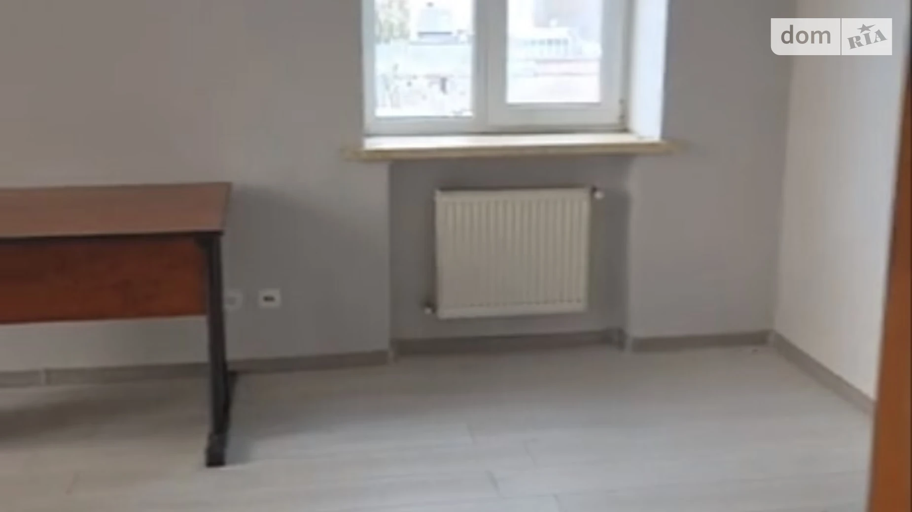 Сдается в аренду офис 50 кв. м в бизнес-центре, цена: 350 $ - фото 2