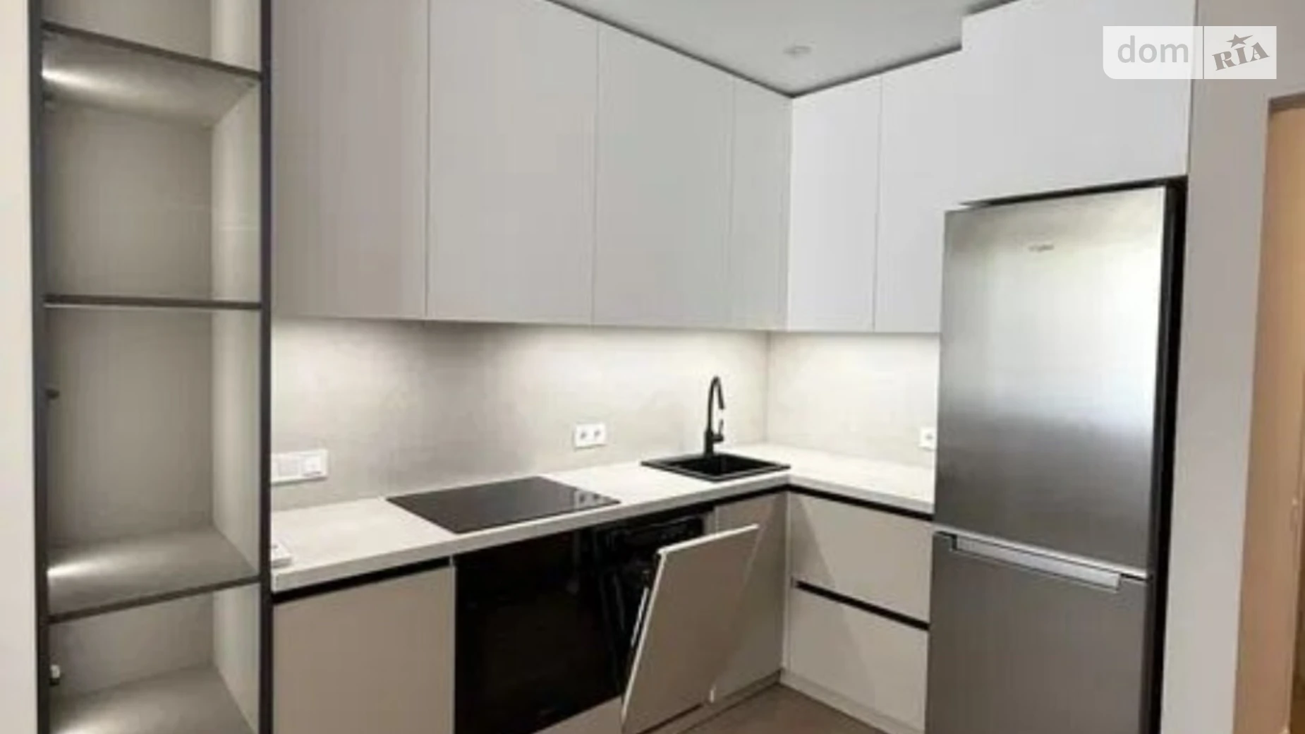 Продается 1-комнатная квартира 42.2 кв. м в Киеве, ул. Всеволода Змиенко, 34/21 - фото 2