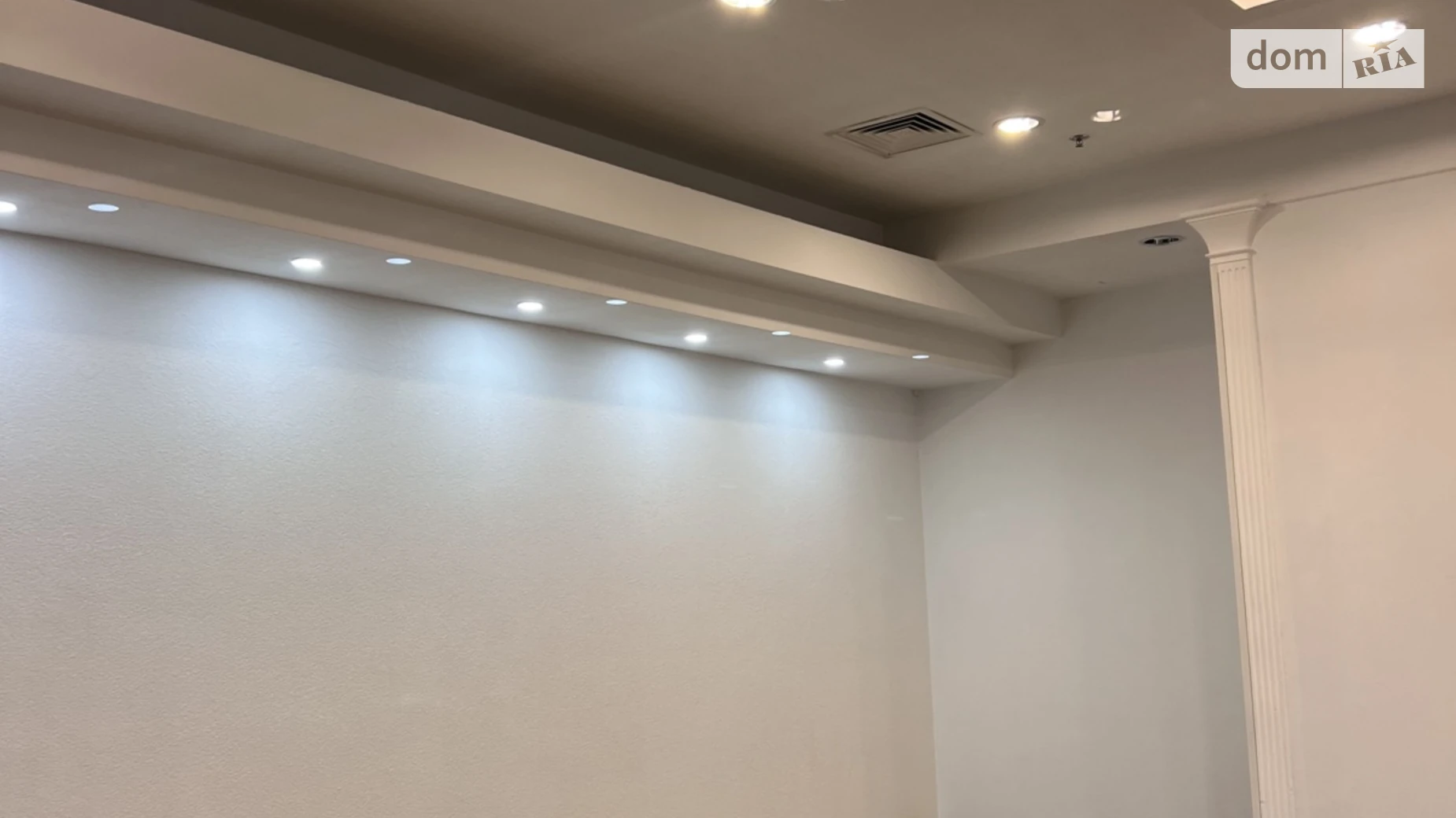 Сдается в аренду офис 60 кв. м в бизнес-центре, цена: 37200 грн - фото 2