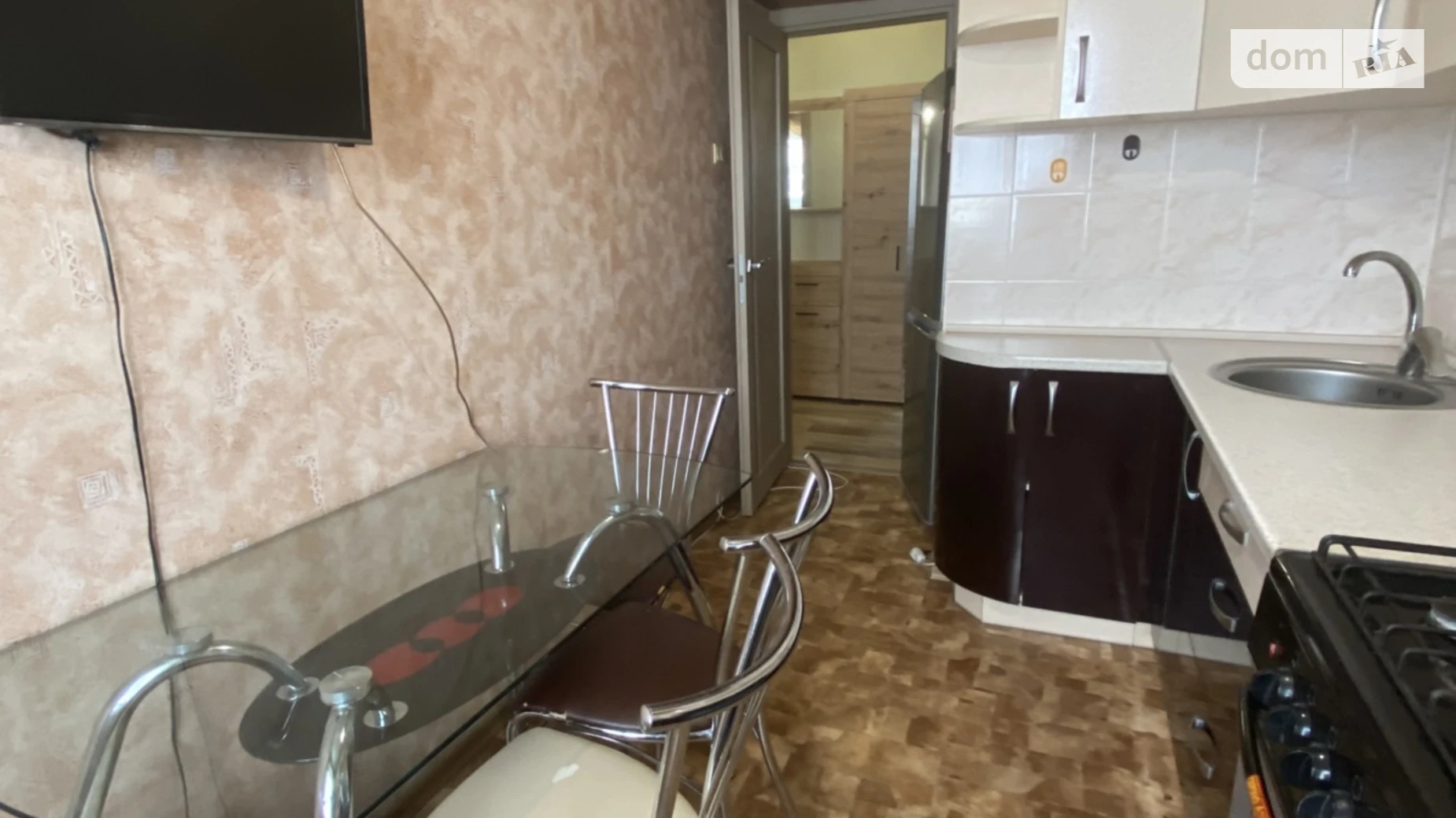 Продается 3-комнатная квартира 63 кв. м в Кропивницком, ул. Героев Украины - фото 2