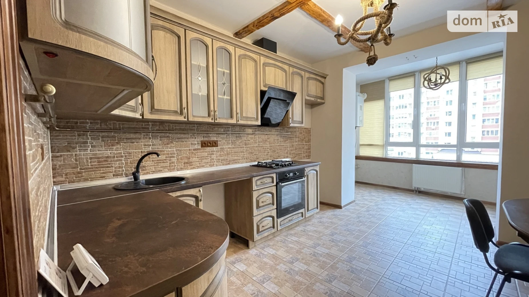 Продається 2-кімнатна квартира 72.2 кв. м у Хмельницькому, вул. Лісогринівецька, 26/3 - фото 2