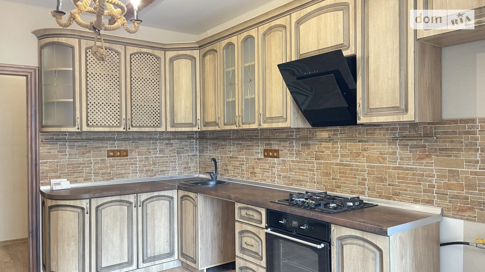 Продається 2-кімнатна квартира 72.2 кв. м у Хмельницькому, вул. Лісогринівецька, 26/3 - фото 4