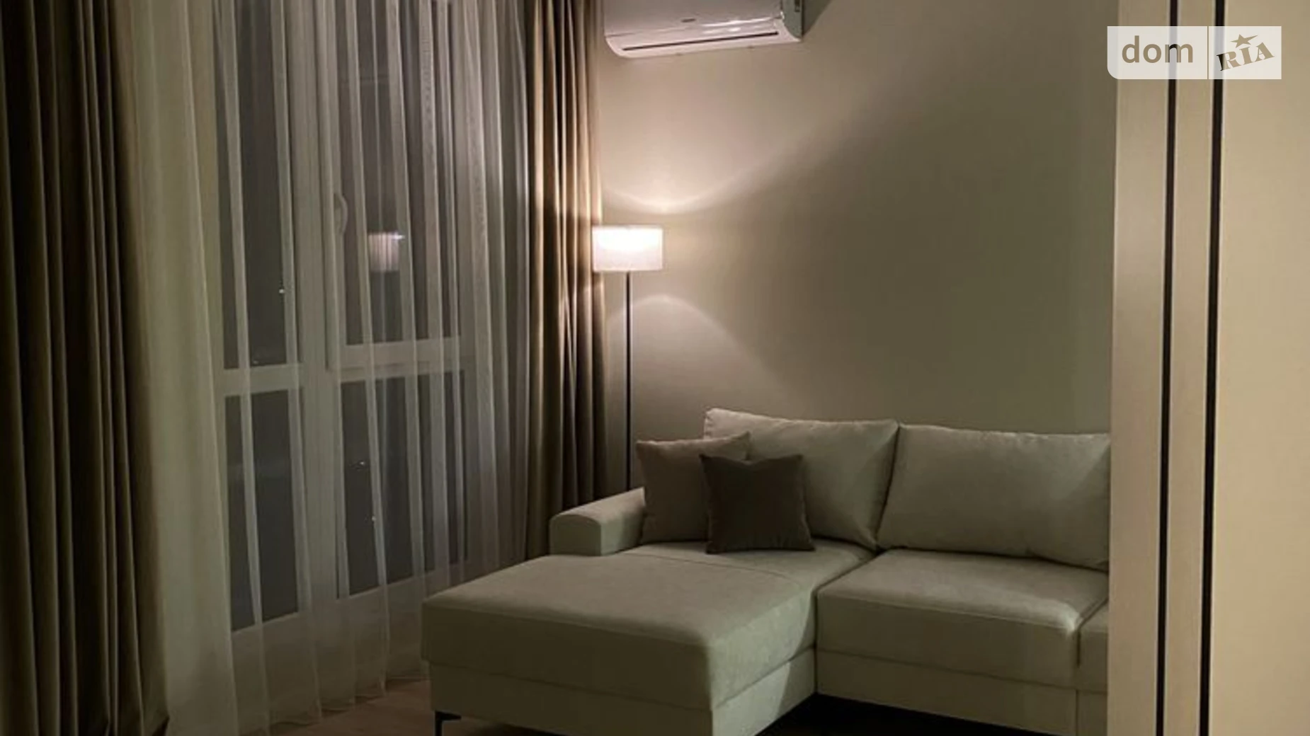 Продается 1-комнатная квартира 45 кв. м в Минае, ул. Августина Волошина - фото 3