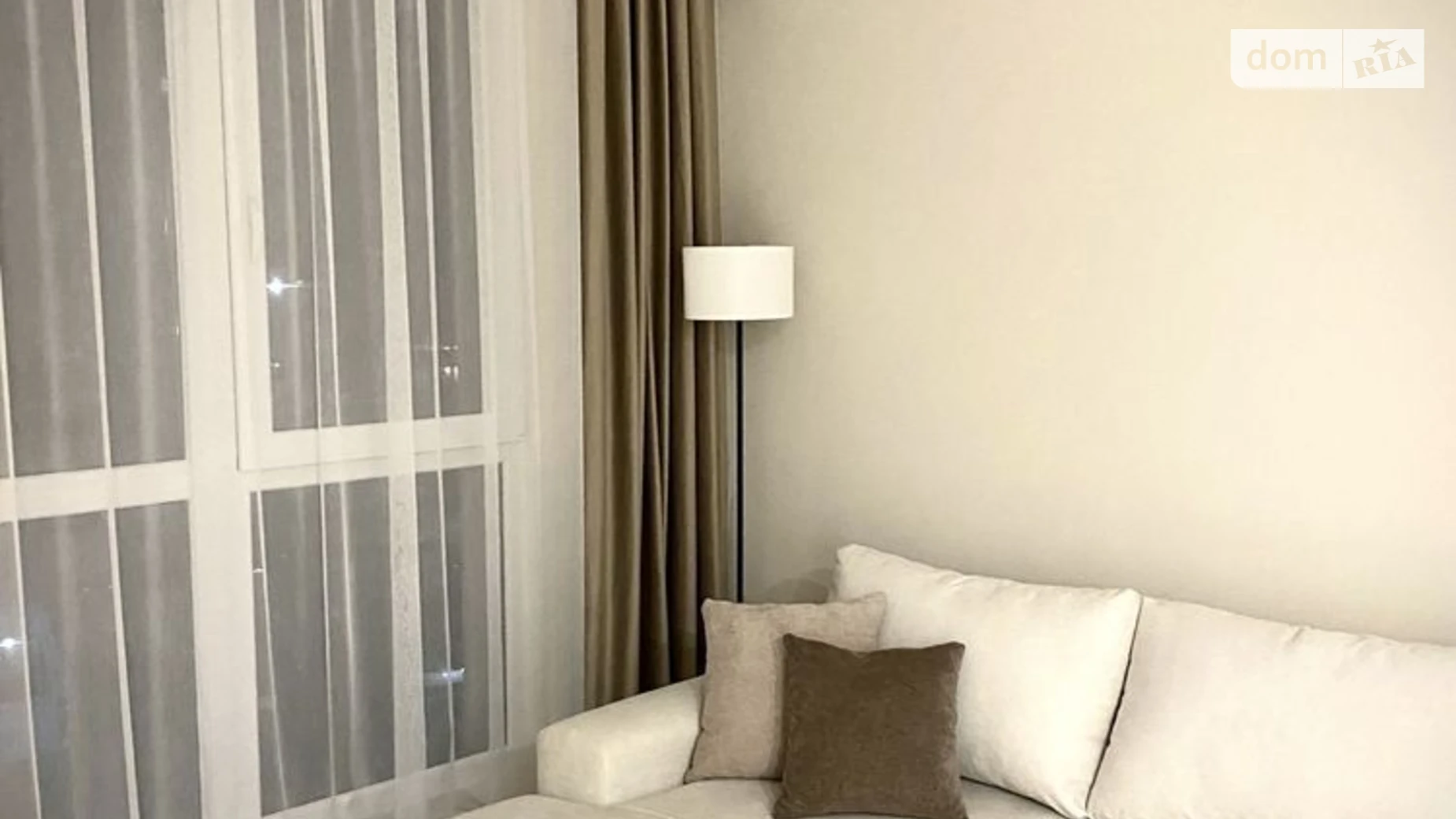 Продается 1-комнатная квартира 45 кв. м в Минае, ул. Августина Волошина - фото 4