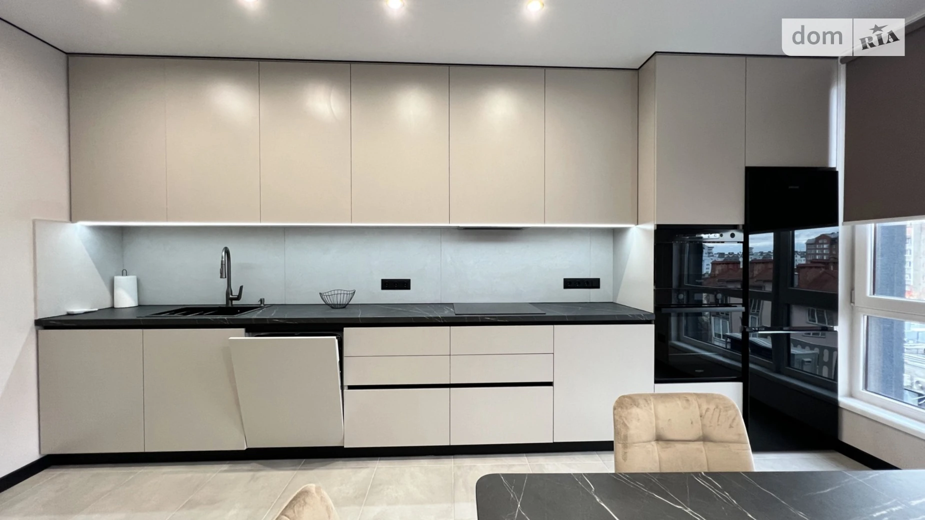 Сдается в аренду 2-комнатная квартира 89.6 кв. м в Ивано-Франковске, цена: 1000 $ - фото 2